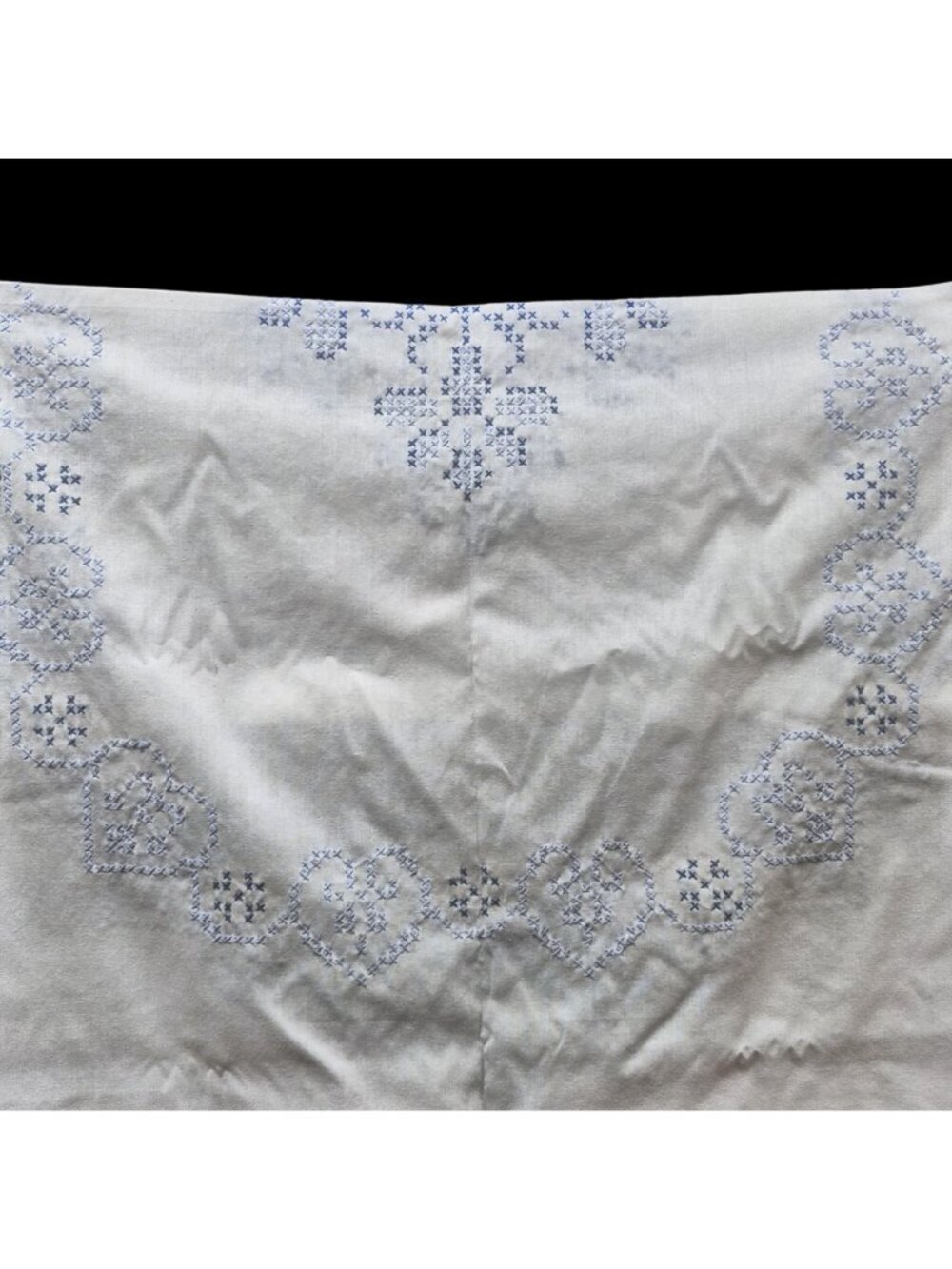 Vintage Hand Embroidered White Tablecloth Blue Cross-Stitch Heart Floral Cotton - Picture 13 of 14